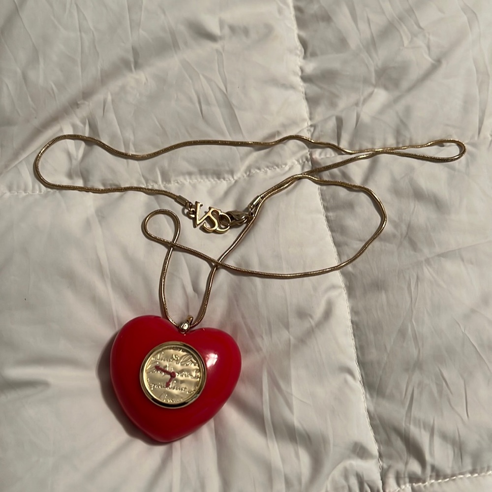 Victoria Secret Heart necklace